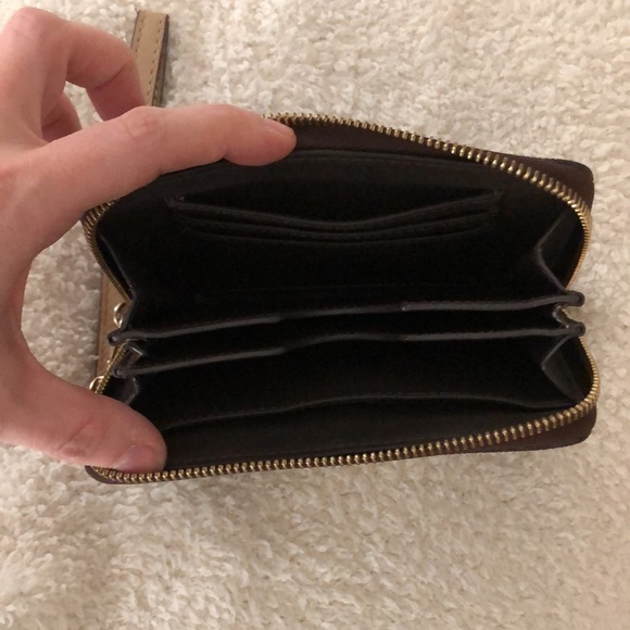 Michael Kors Wristlet - Picture 5 of 5